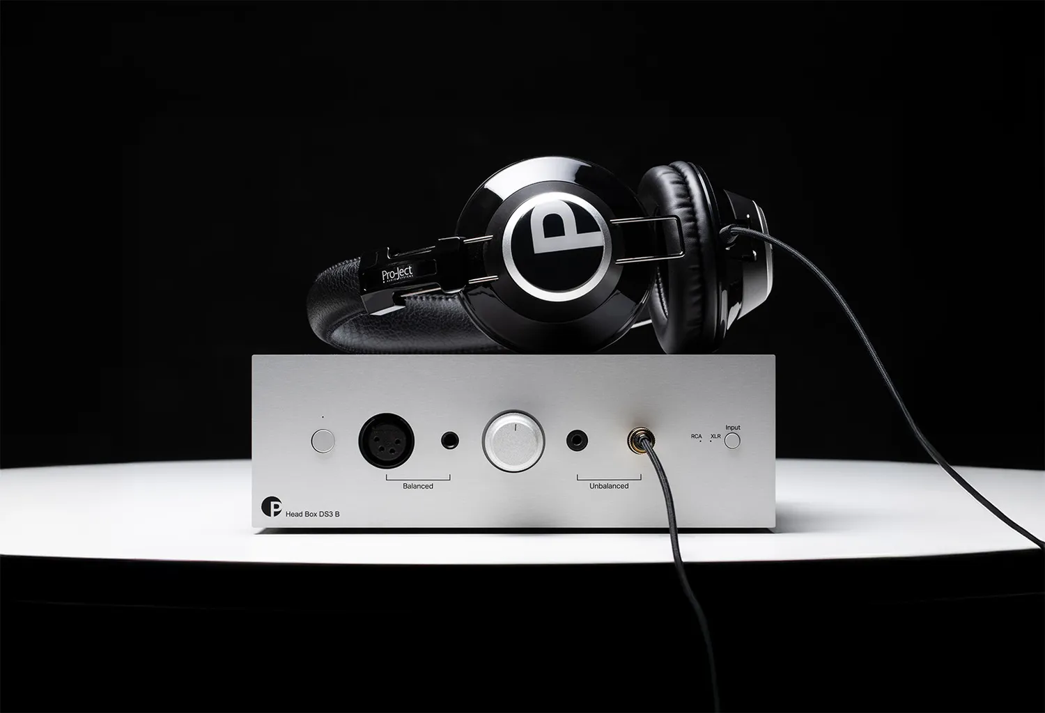 Pro-Ject Head Box DS3 B hörlursförstärkare balanserad svart