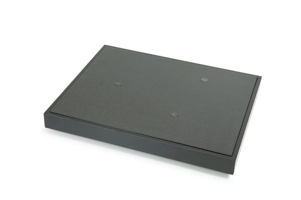 Pro-Ject Ground It Carbon skivspelarbas kolfiber