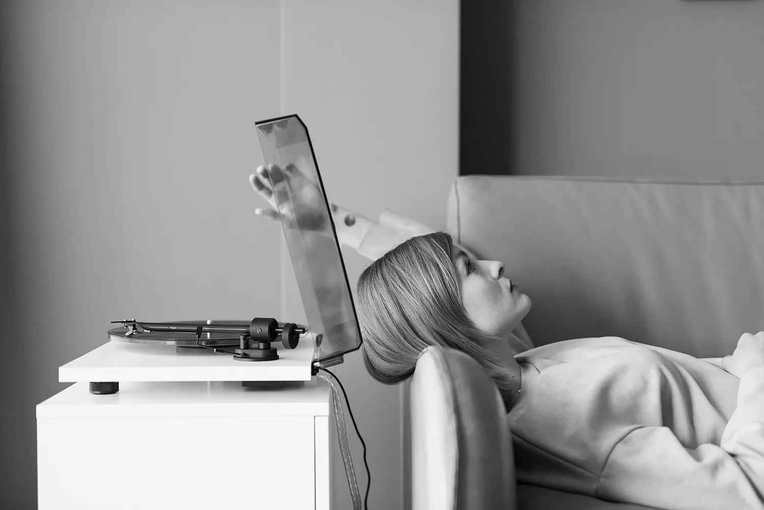 Pro-Ject T1 Phono SB skivspelare med RIAA 33/45