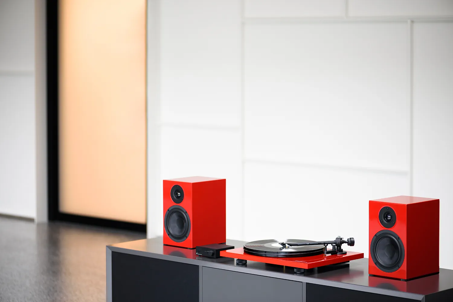 Pro-Ject Essential III Phono skivspelare RIAA OM10