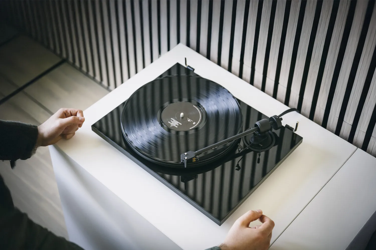 Pro-Ject E1.2 skivspelare remdrift svart