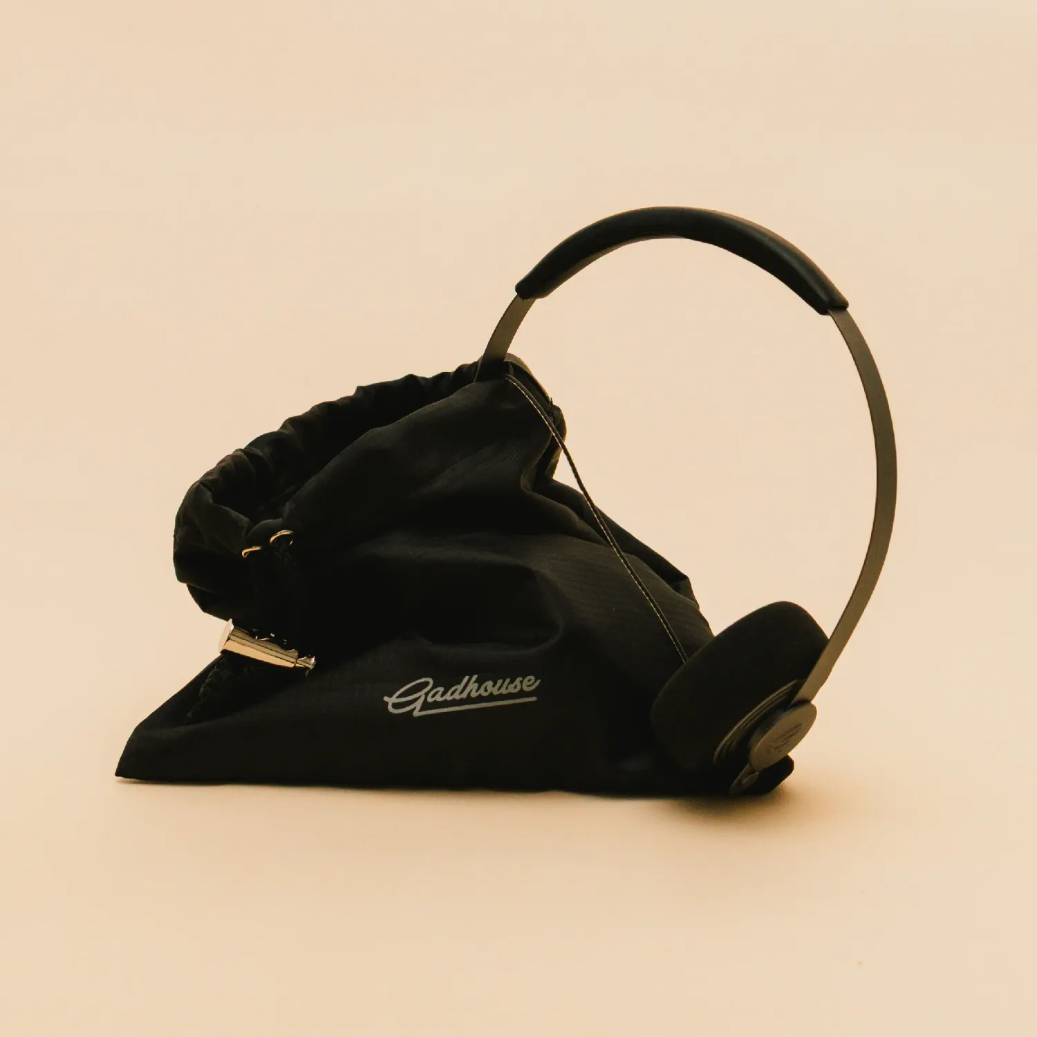Gadhouse Accessories Pouch hörlursfodral med innerficka