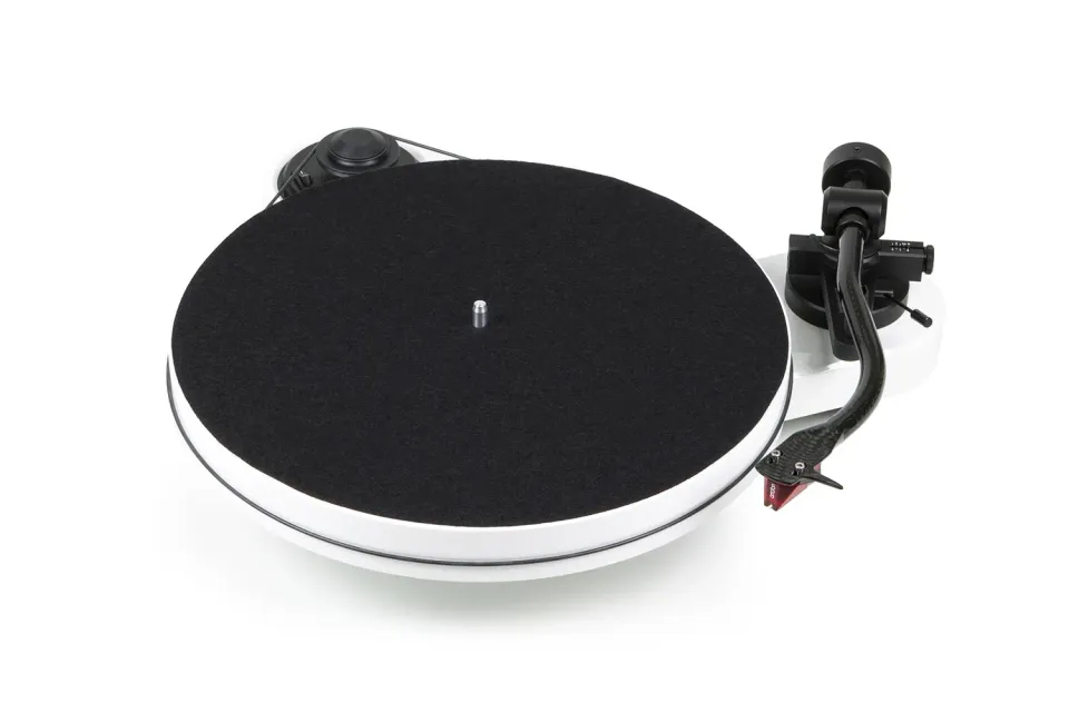 Pro-Ject RPM 1 Carbon skivspelare remdrift S-arm