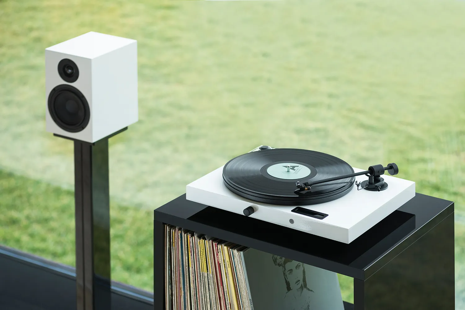 Pro-Ject Juke Box E skivspelare hifi-set med högtalare