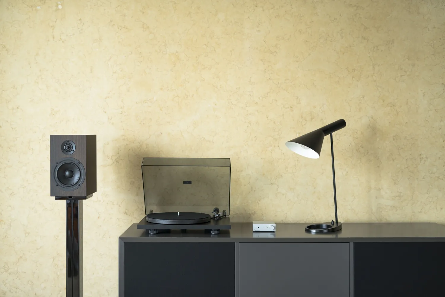 Pro-Ject Primary E Phono skivspelare med RIAA