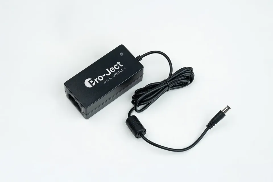 Pro-Ject High Power it 2 nätadapter 15V med jord