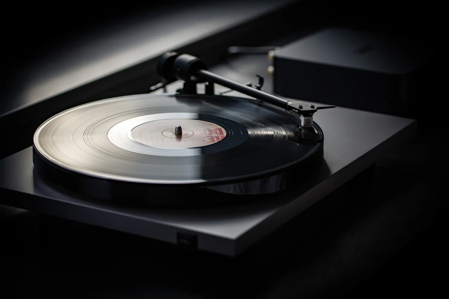 Pro-Ject WiiM Phono Set skivspelare set med streaming