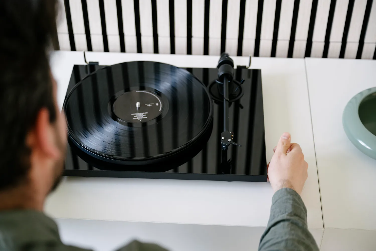 Pro-Ject E1.2 skivspelare remdrift svart