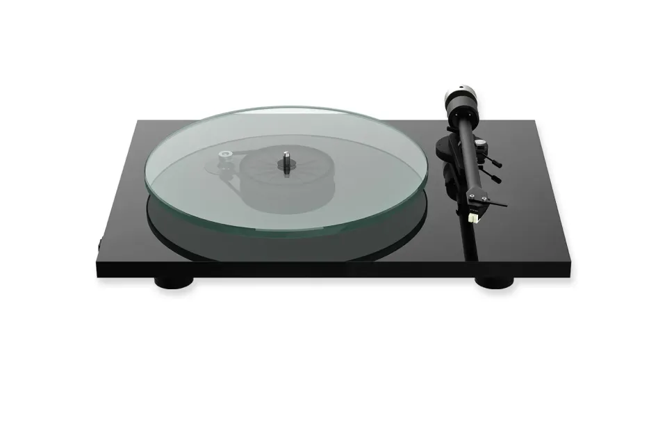Pro-Ject T2 W skivspelare med WiFi streaming