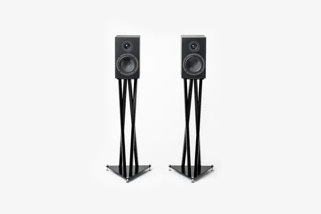Pro-Ject Tristand högtalarstativ med spikes