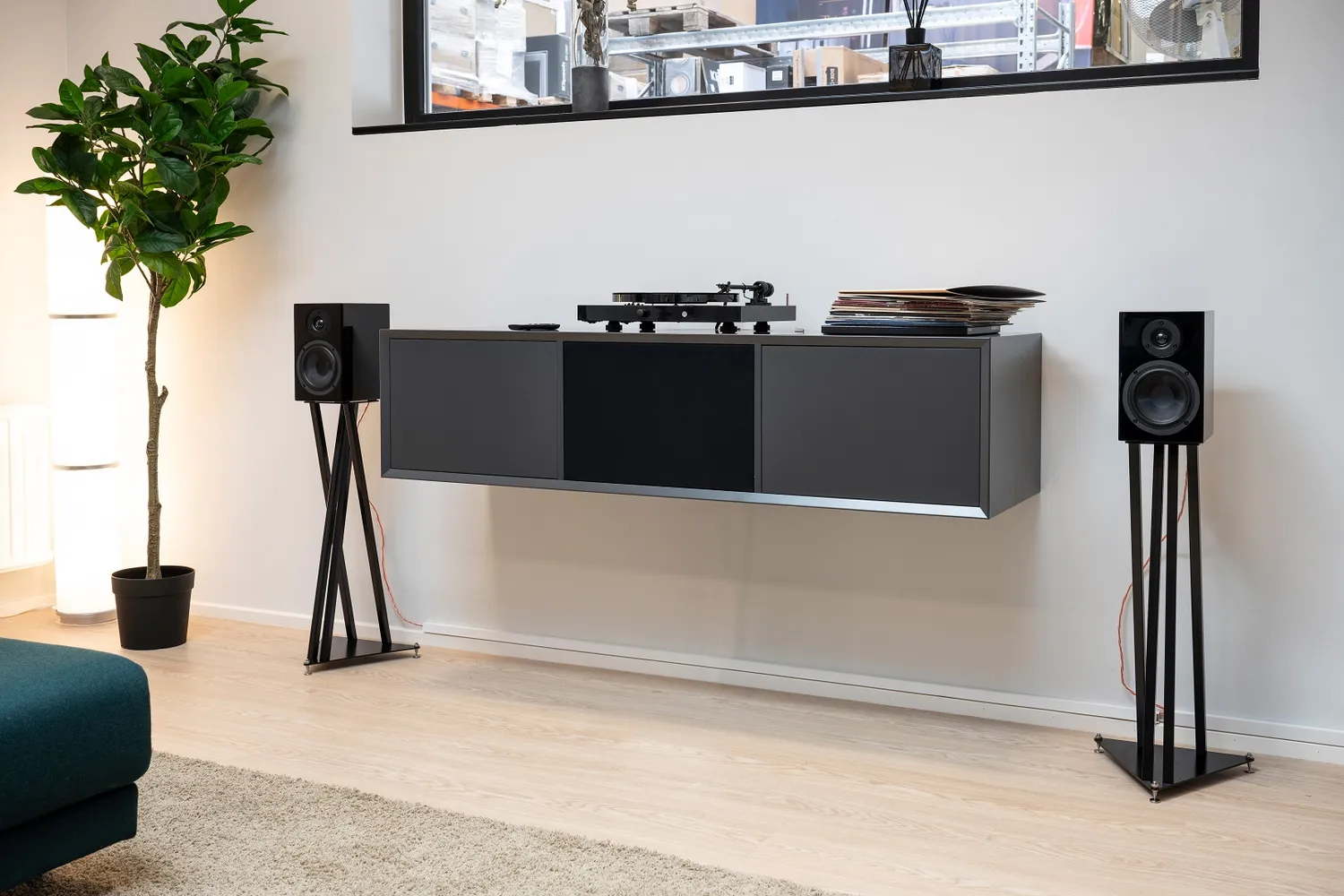 Pro-Ject Juke Box E1 skivspelare stereoset Bluetooth valnöt