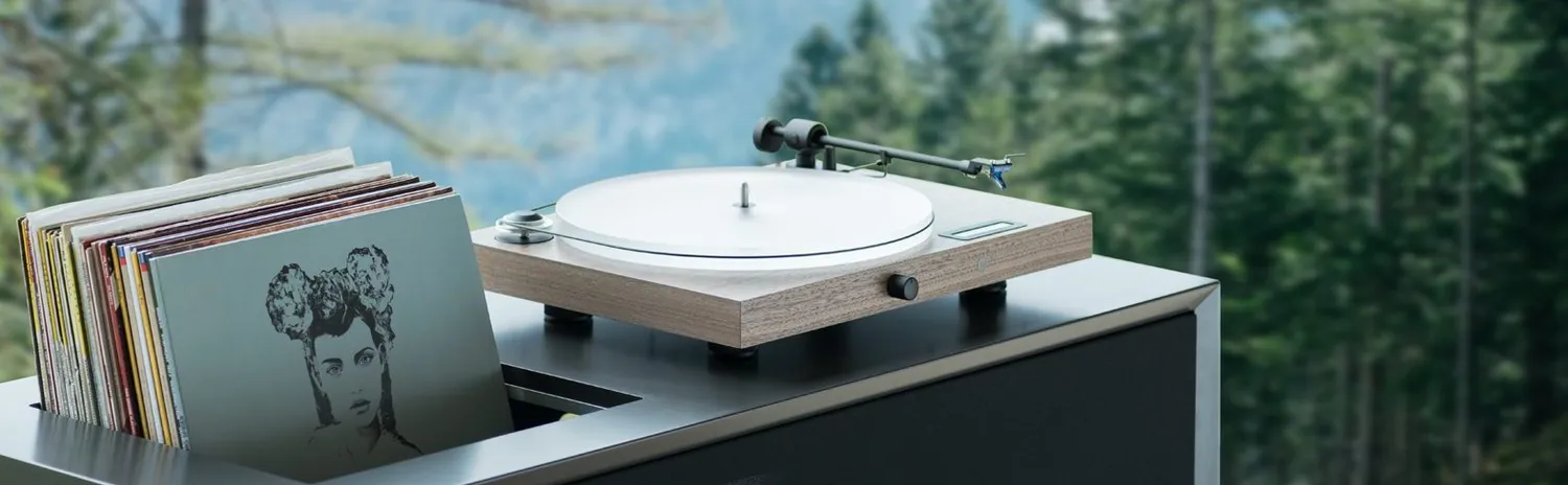 Pro-Ject Juke Box S2 skivspelare med förstärkare Bluetooth