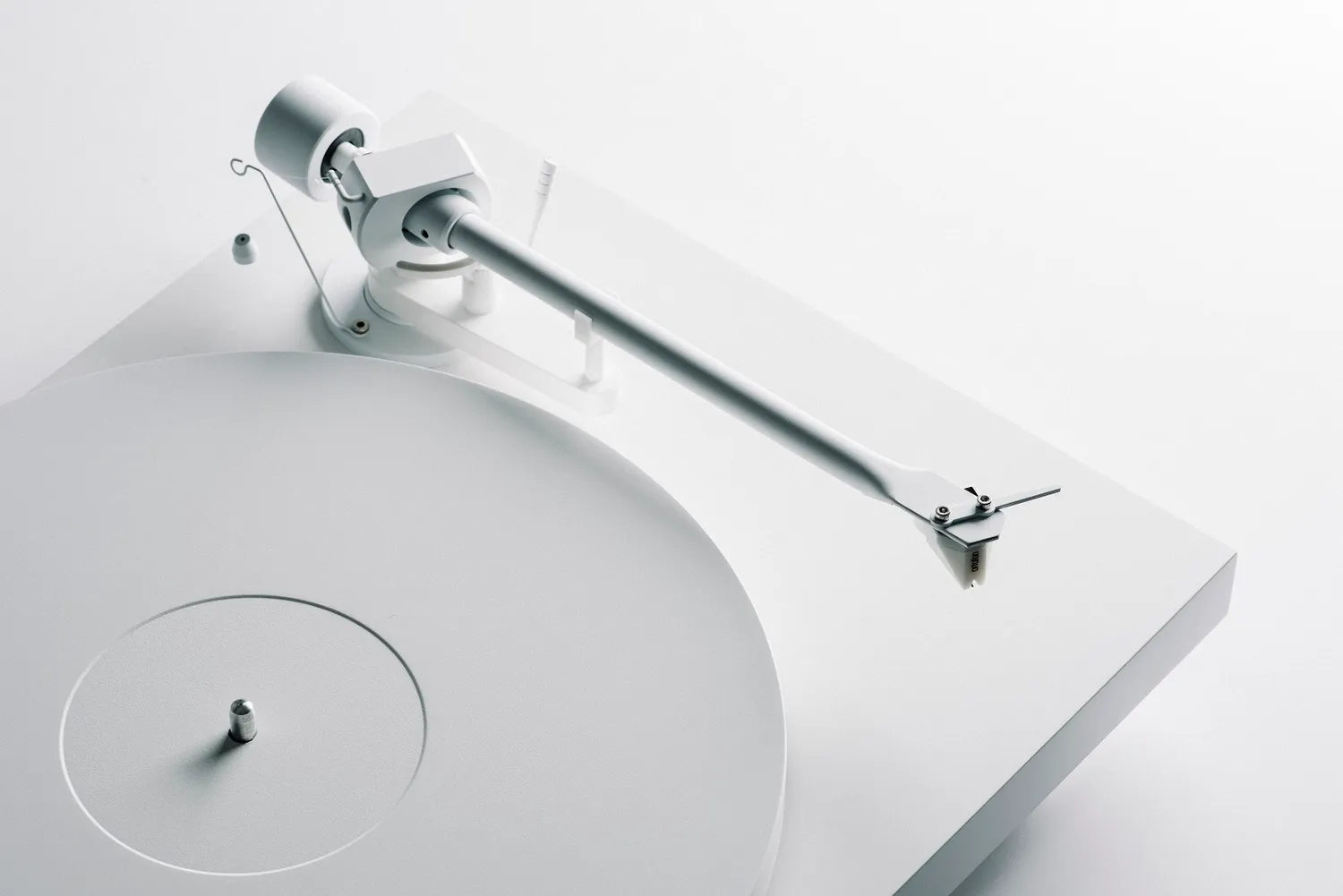 Pro-Ject Debut PRO White skivspelare vit remdrift