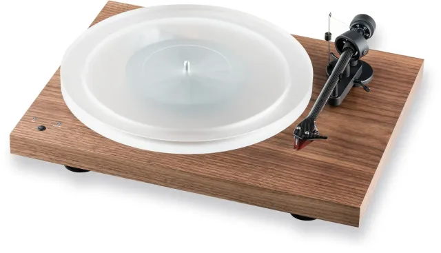 Pro-Ject Debut Carbon RecordMaster HiRes skivspelare USB