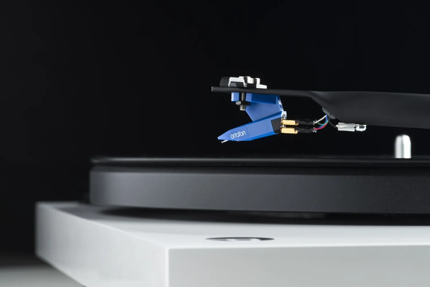 Pro-Ject Debut III S audiophile skivspelare S-formad